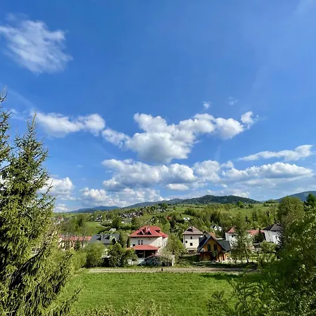 Przy Parku Wodzickich * Poreba Wielka (Limanowa)